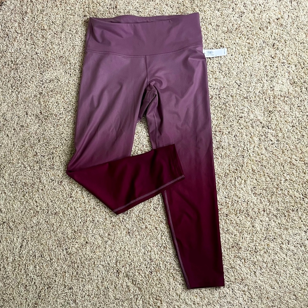 NWT Old Navy Elevate Leggings
